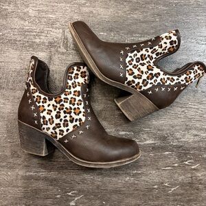 Adorable  Leopard Print Ankle Boots